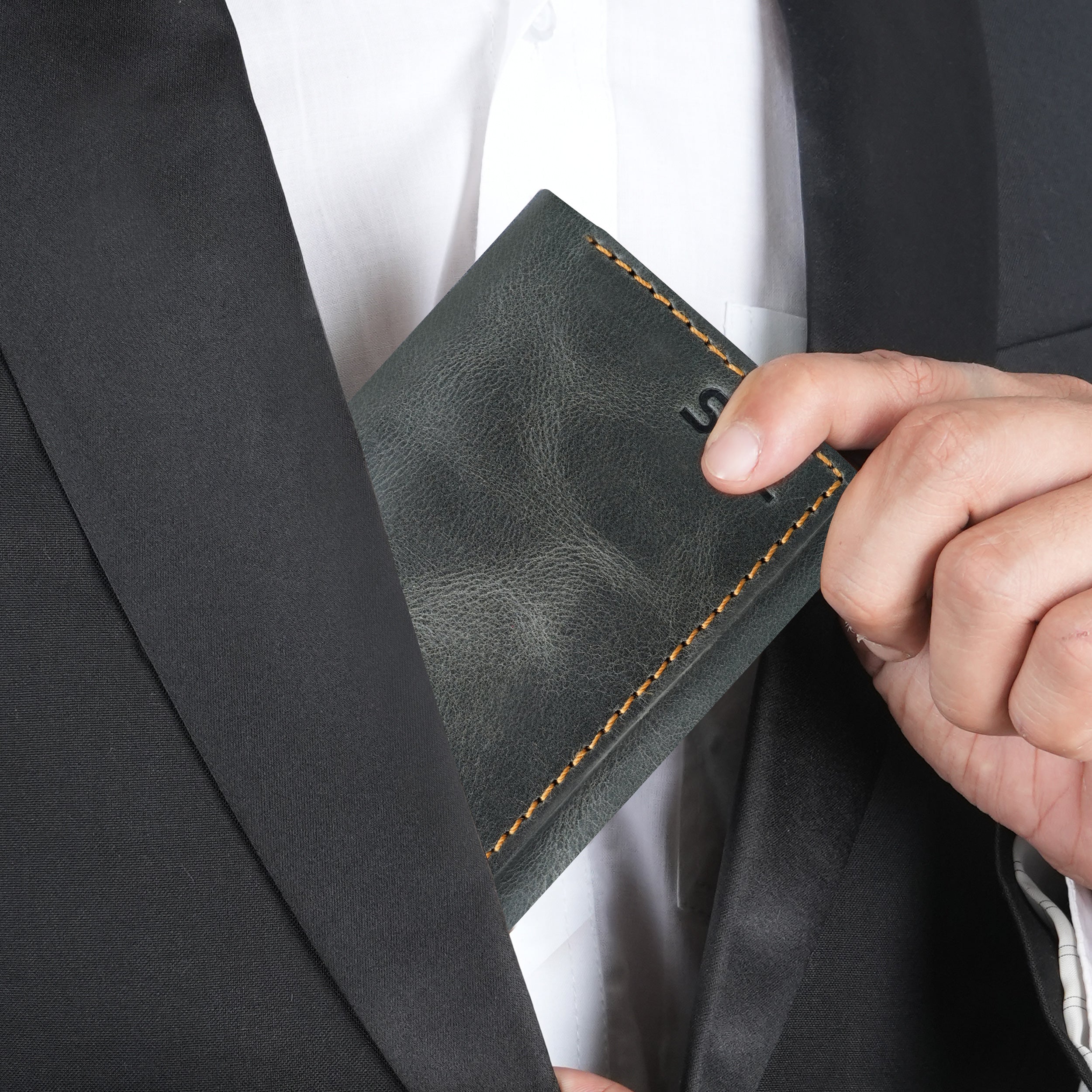 Ranger Genuine Leather RFID Protected Wallet Card Holder - Green