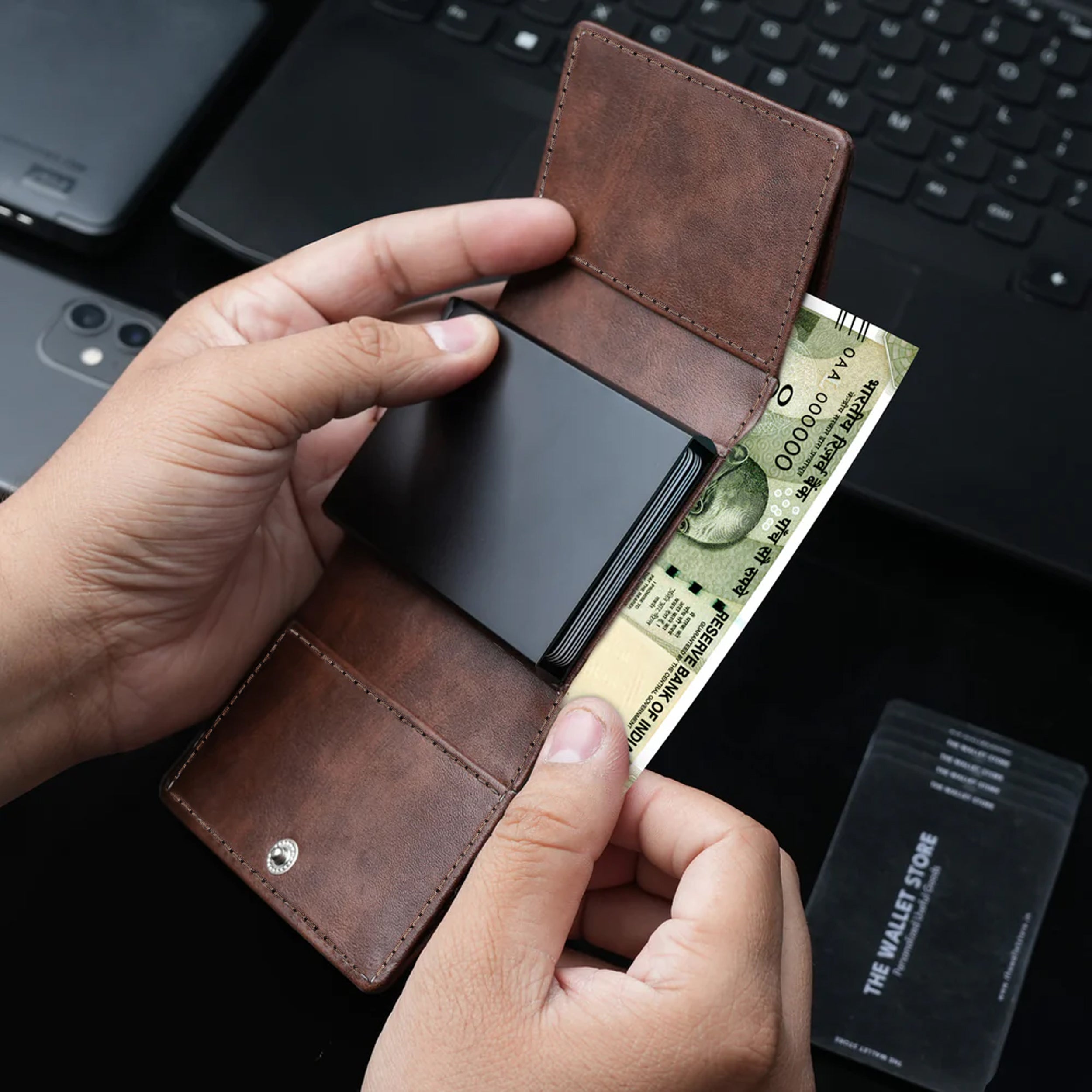 Maverick RFID Protected Wallet Cardholder - brown