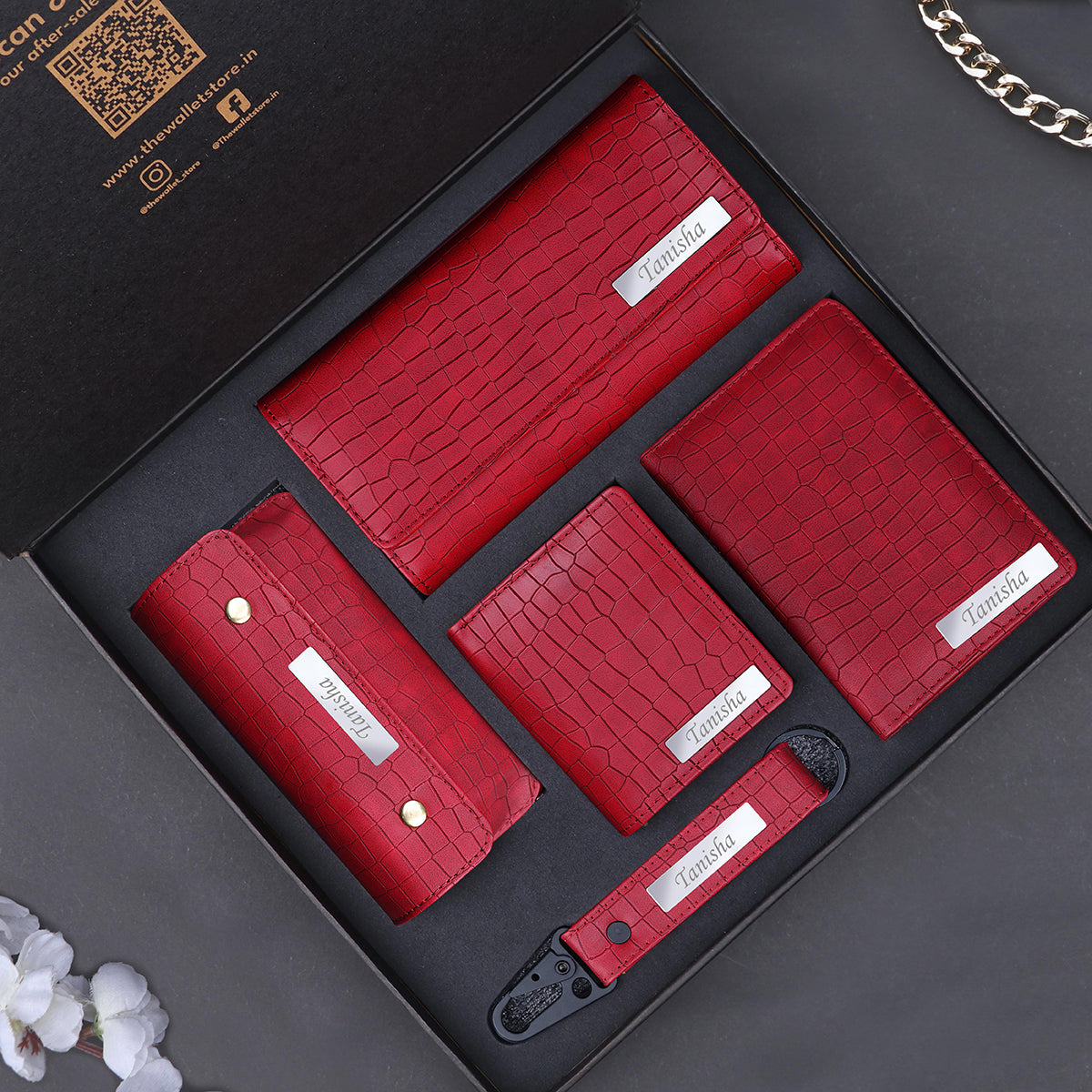 Personalized 5 In 1 Gift Set For Women