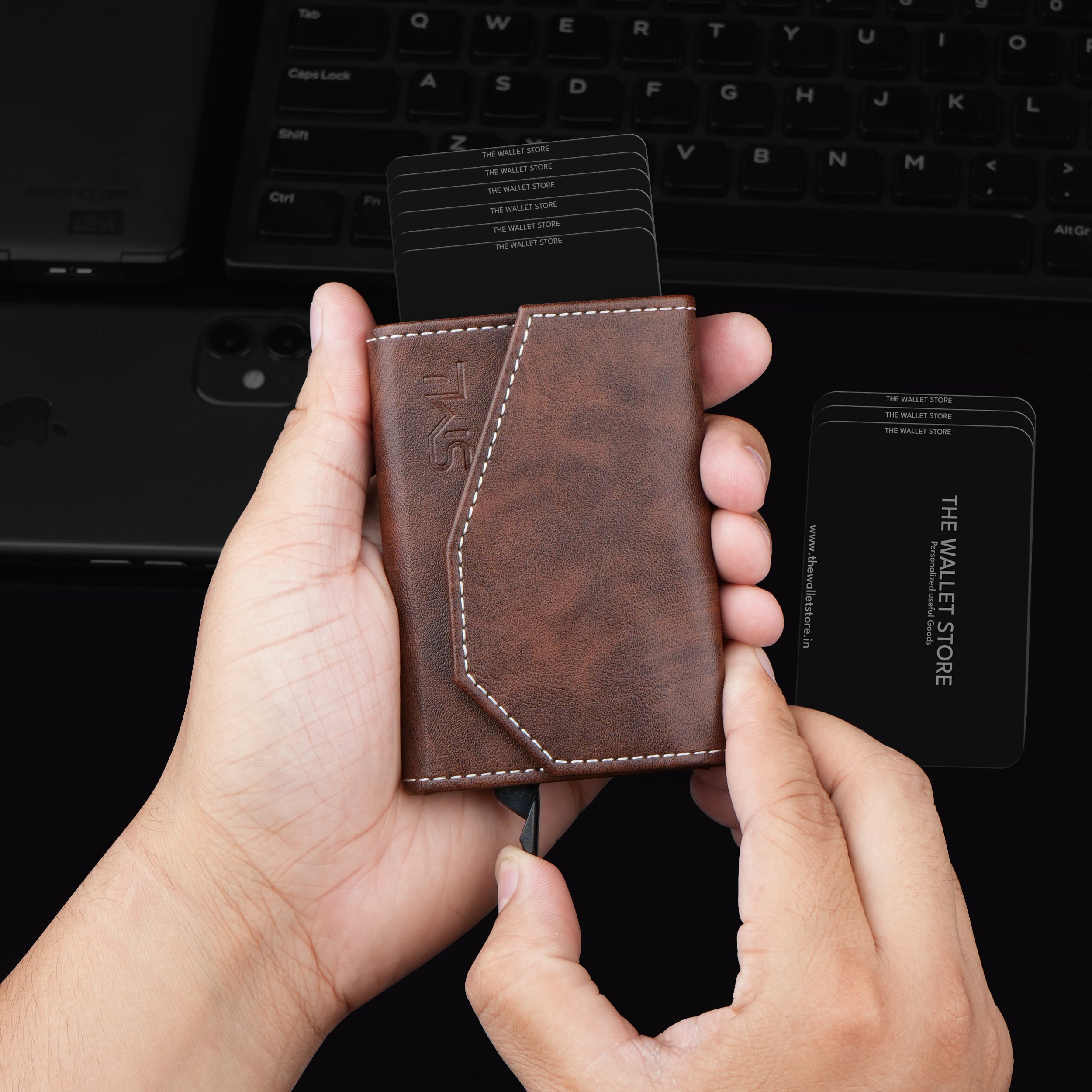 Vintage RFID Protected Wallet Card Holder - Brown