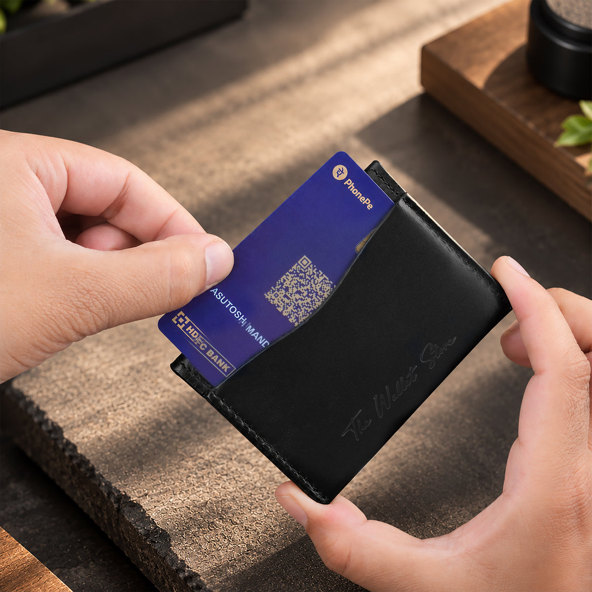 Axis Slim Leather Cardholder - Black
