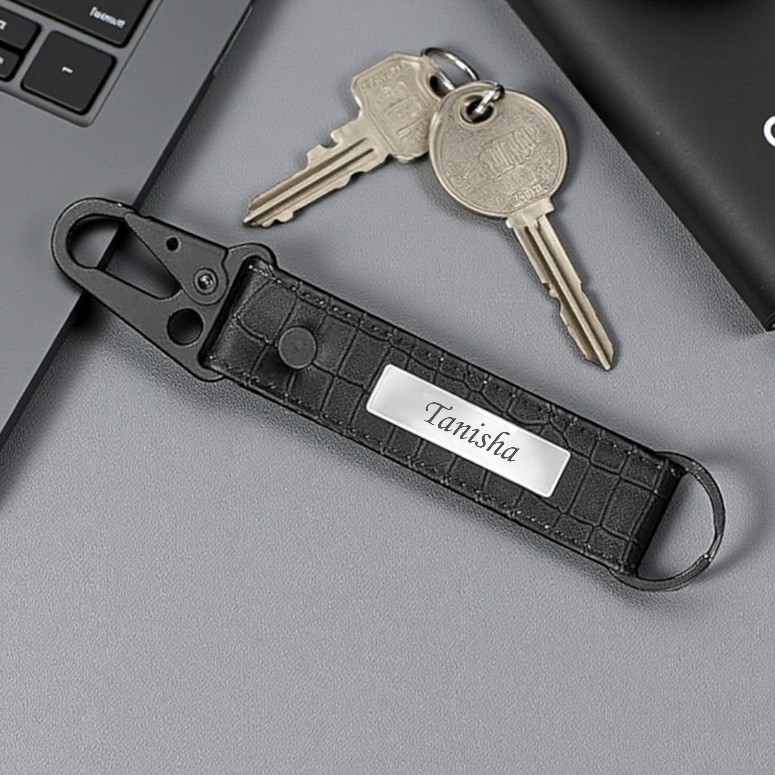 Personalized Croco Design Keychain With Name - Black