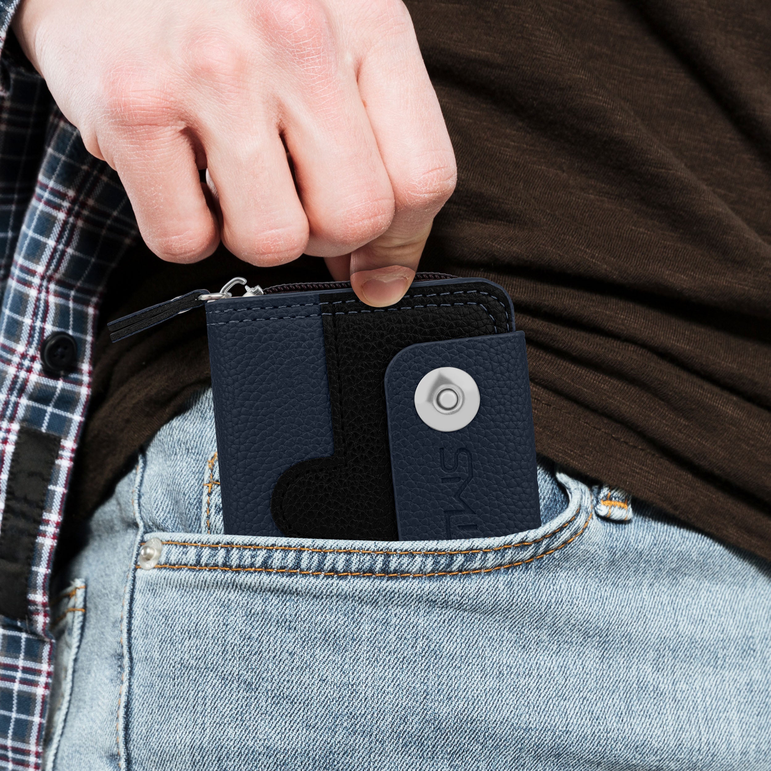 Bolt Lock Dual-Tone Wallet Cardholder