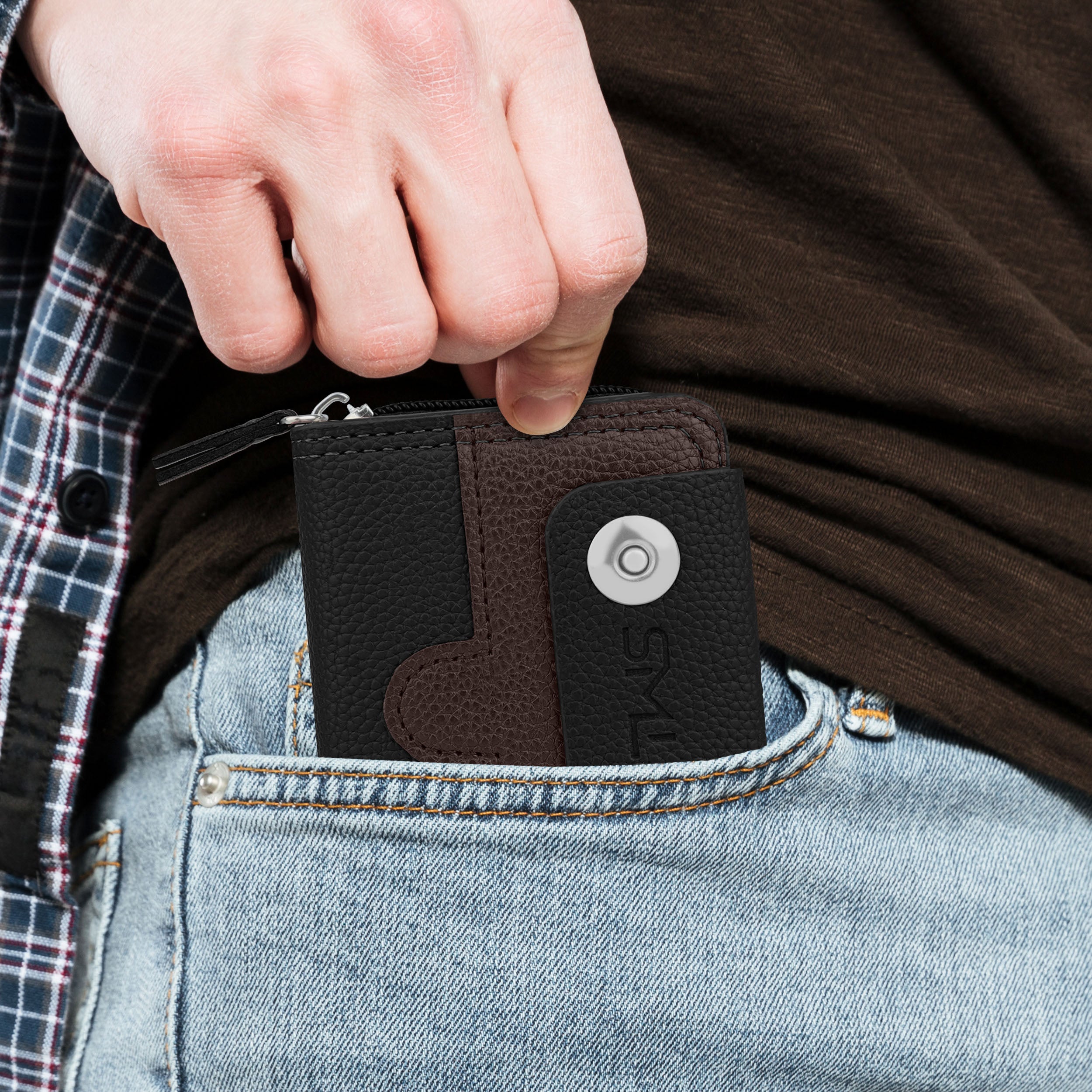 Bolt Lock Dual-Tone Wallet Cardholder