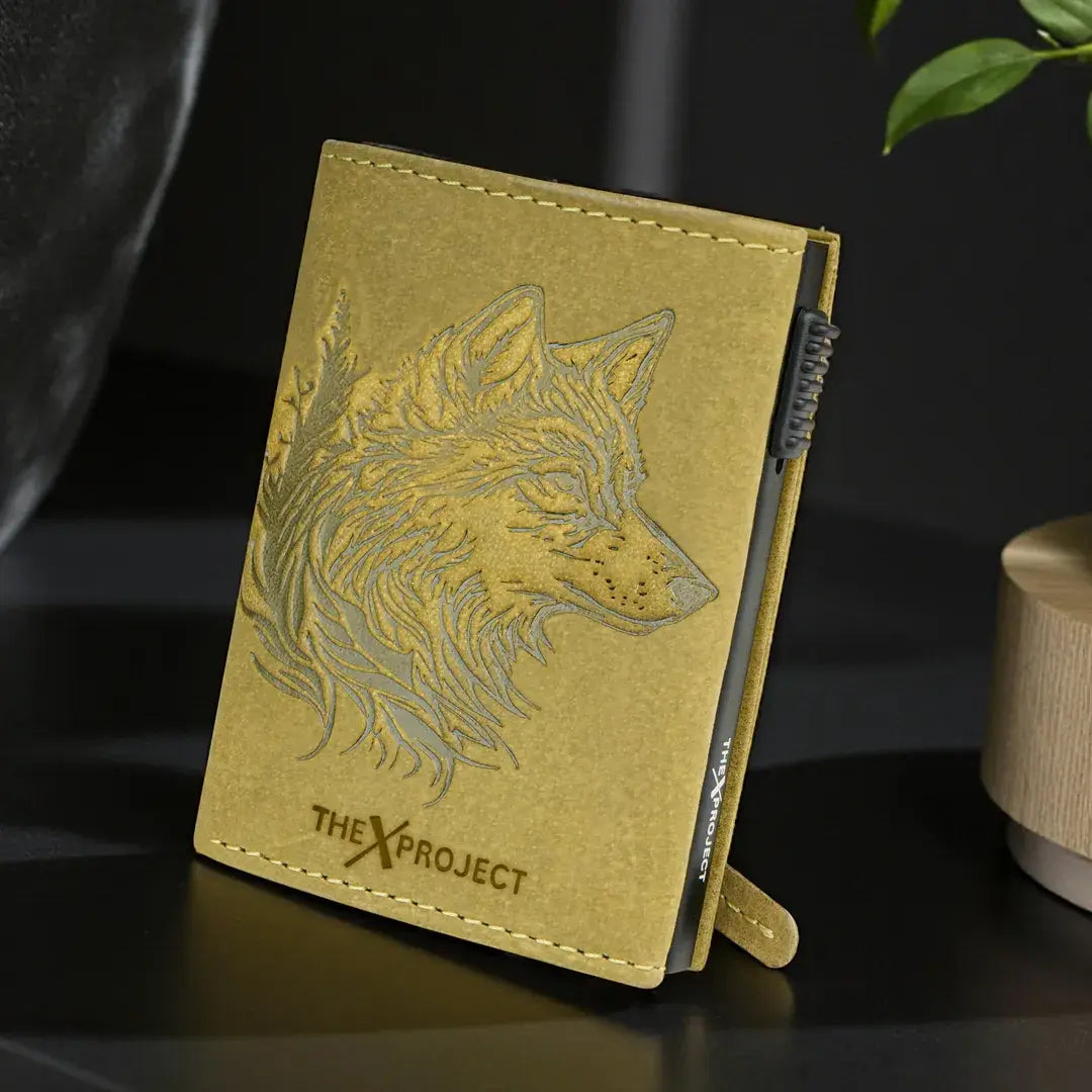 Premium Wildlife Series RFID-Protected Genuine Leather Wallet