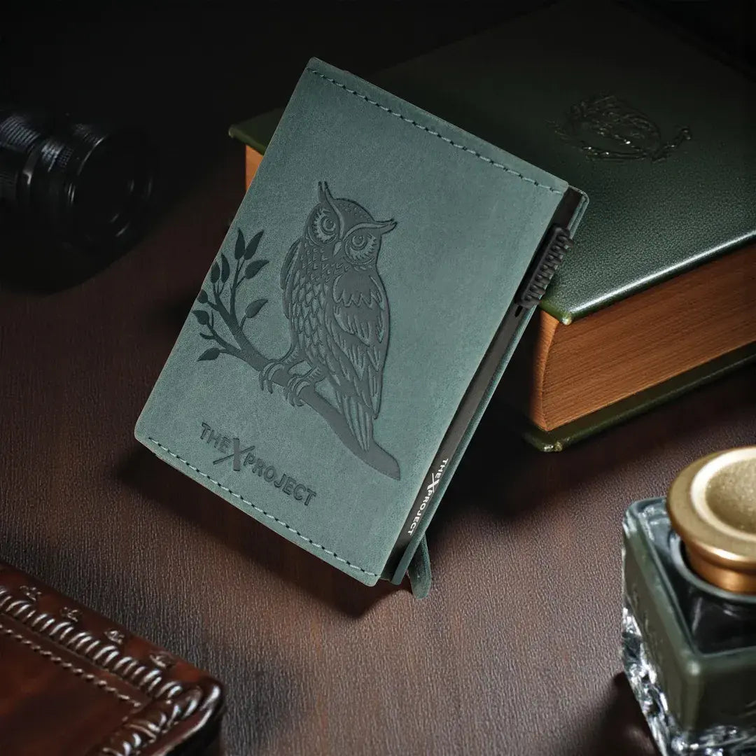 Premium Wildlife Series RFID-Protected Genuine Leather Wallet