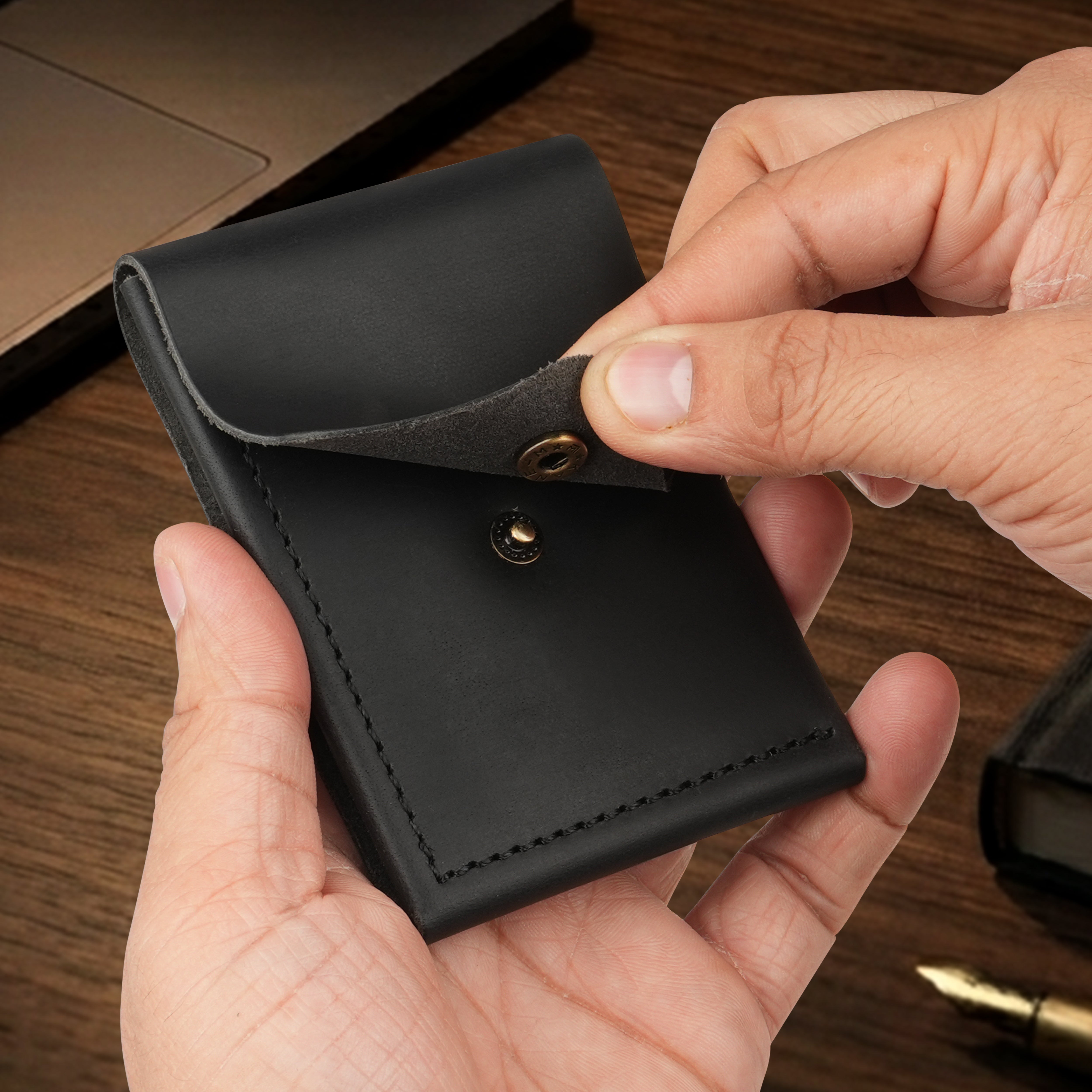 Flip 2.0 Genuine Leather Wallet - Black