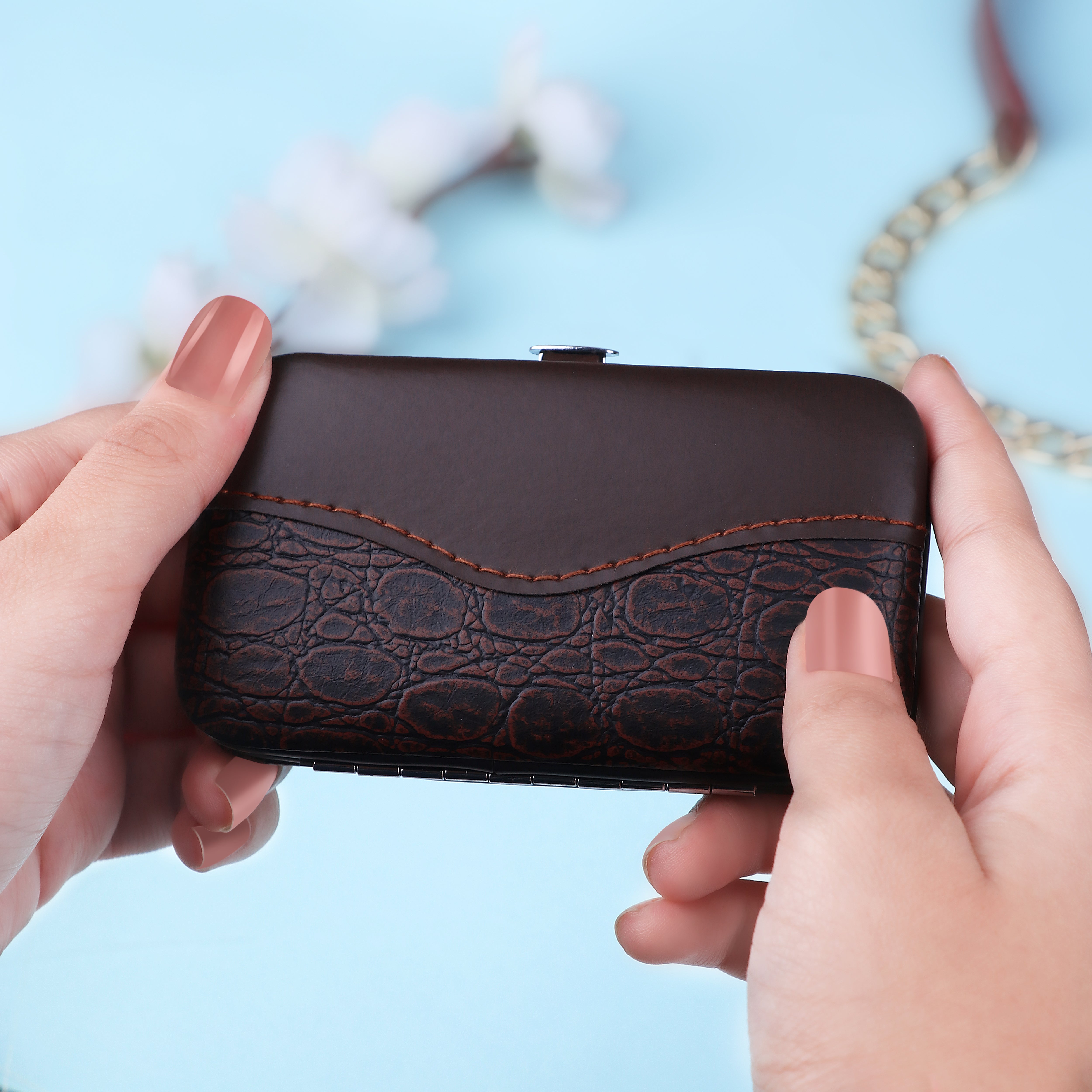 Premium Manicure Kit in Leatherette Case