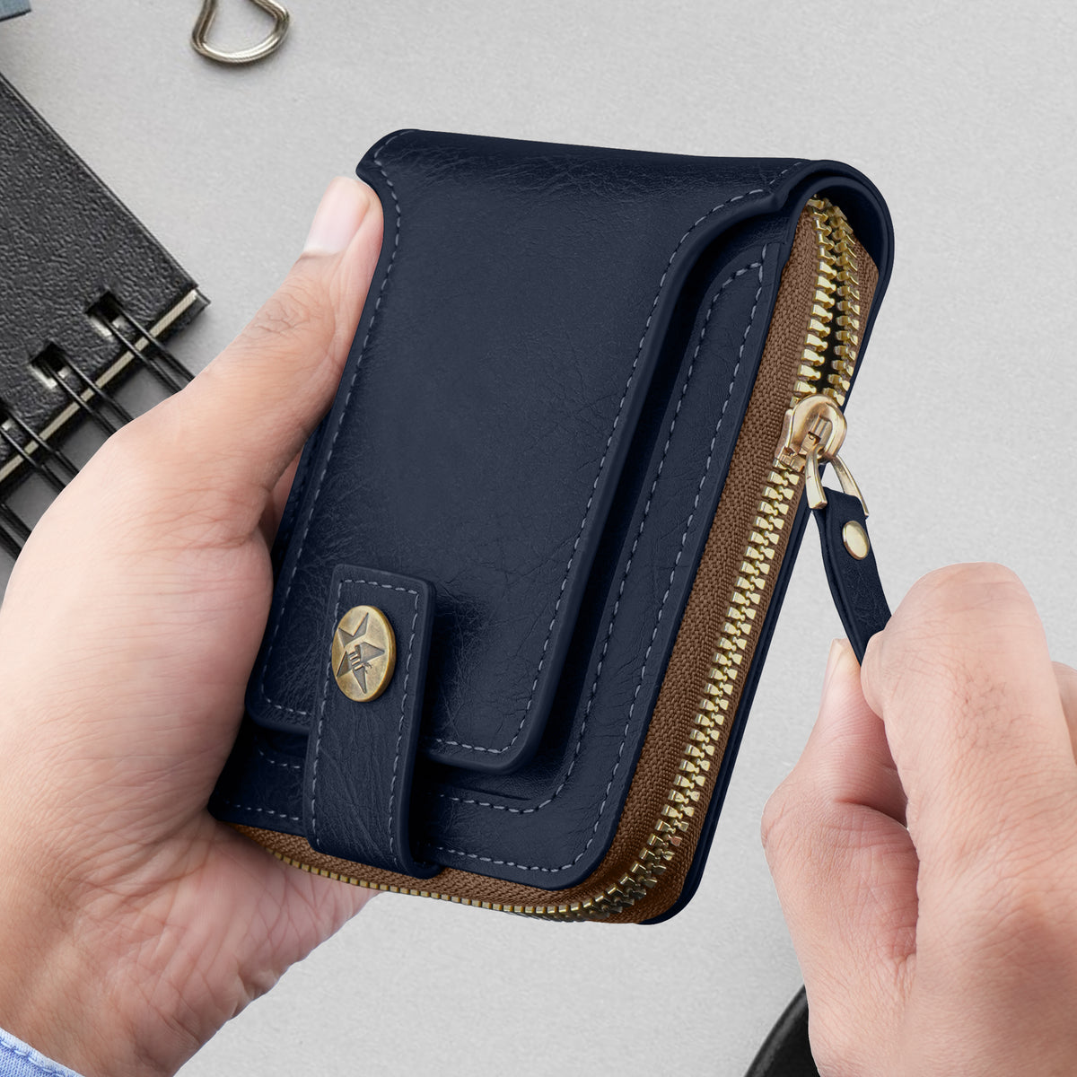 Knight Shield Genuine Leather Zipper Wallet - Blue