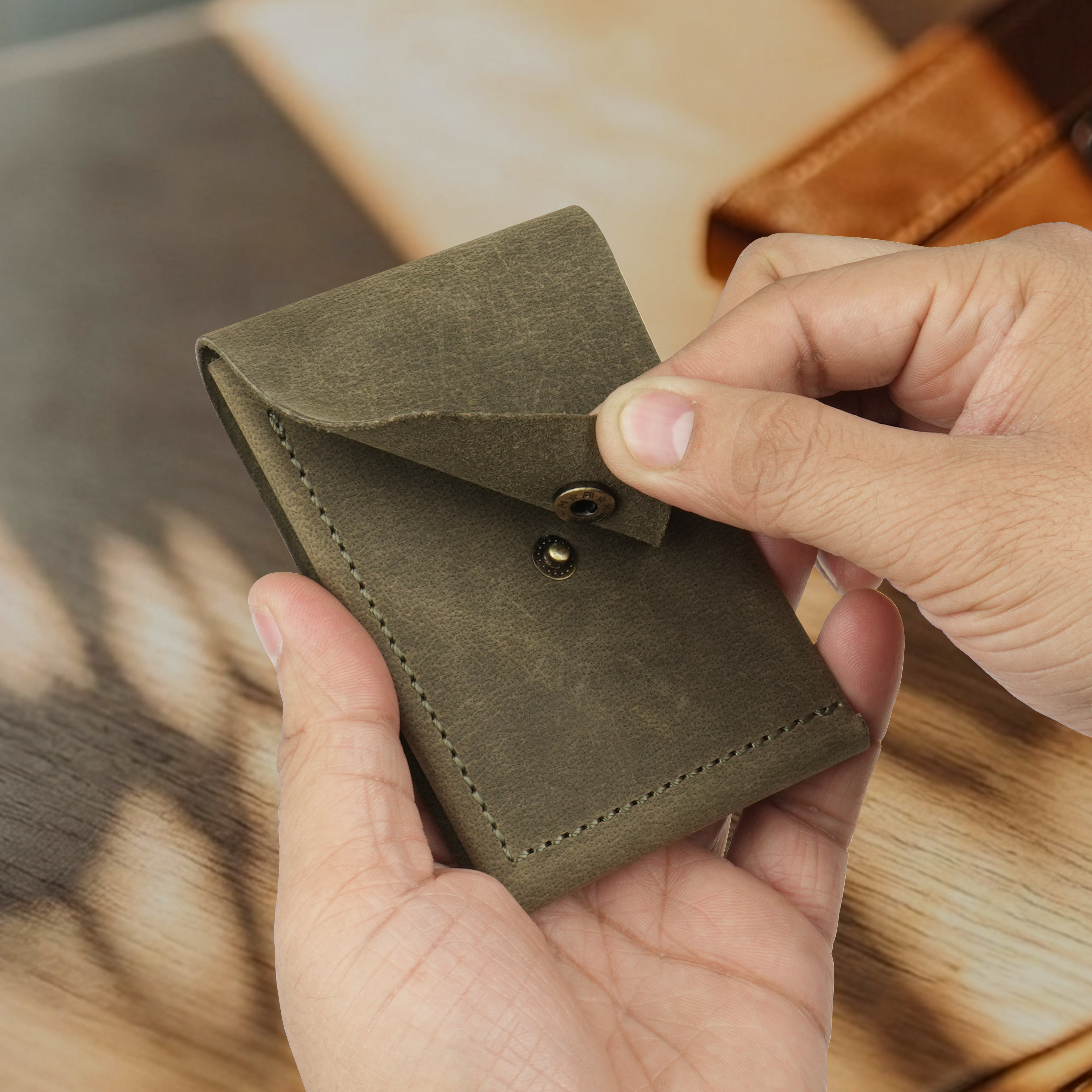 Flip 2.0 Genuine Leather Wallet - Green