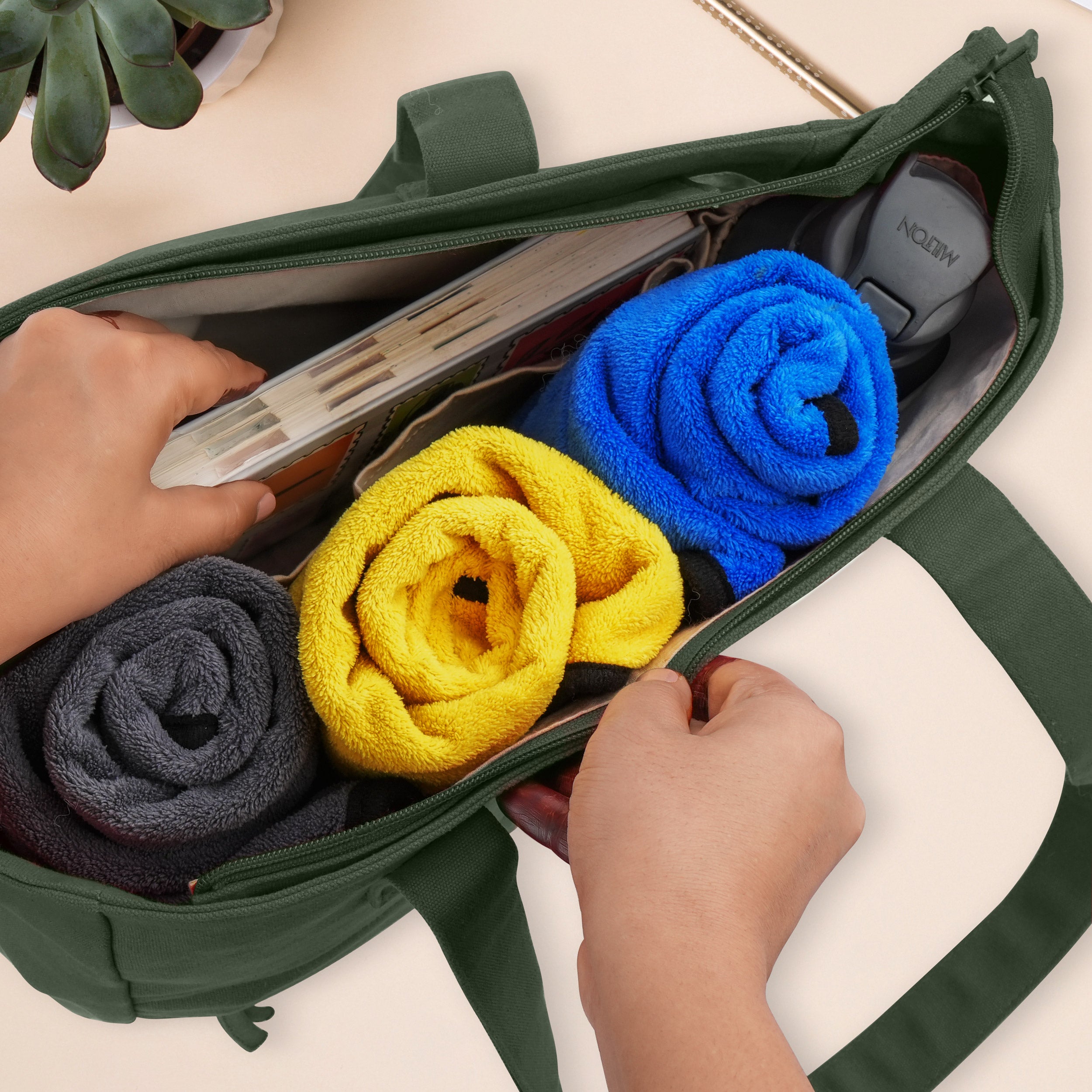 EVERYDAY VIBRANT CANVAS TOTE BAG - OLIVE