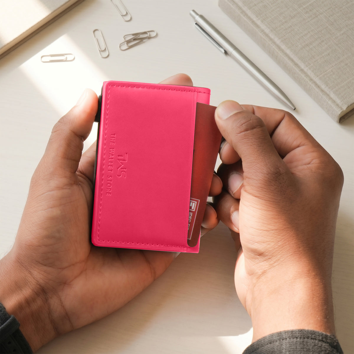 Aero Vault RFID Protected Pop-Up Cardholder - Red
