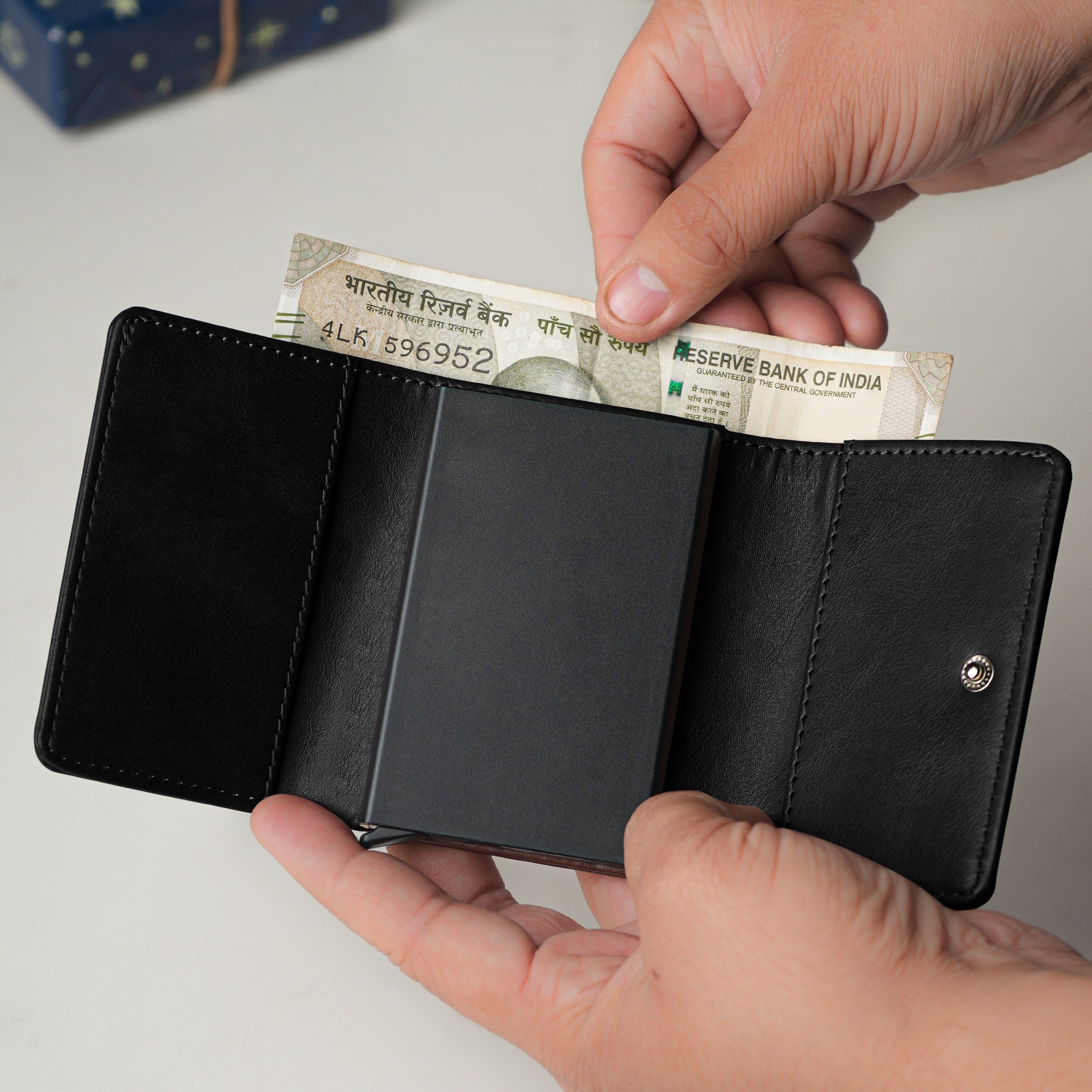 Maverick RFID-Protected Wallet Cardholder Gift For Men - Black