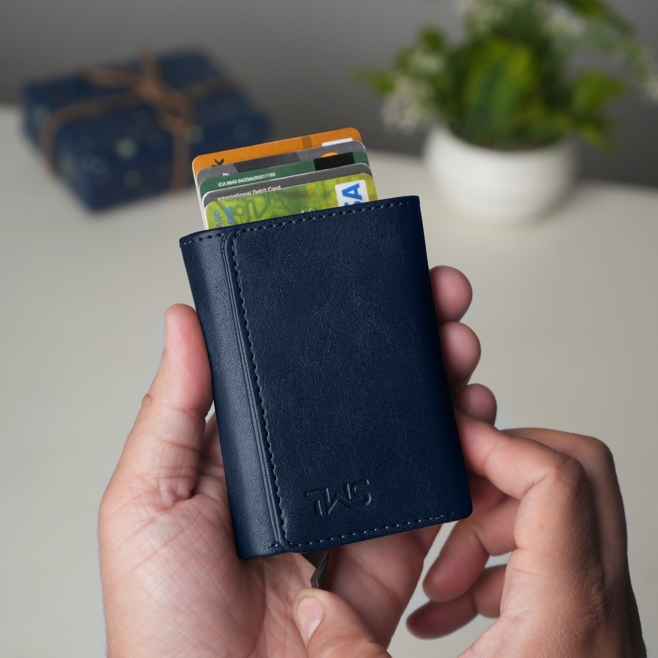Maverick RFID-Protected Wallet Cardholder Gift For Men - Blue