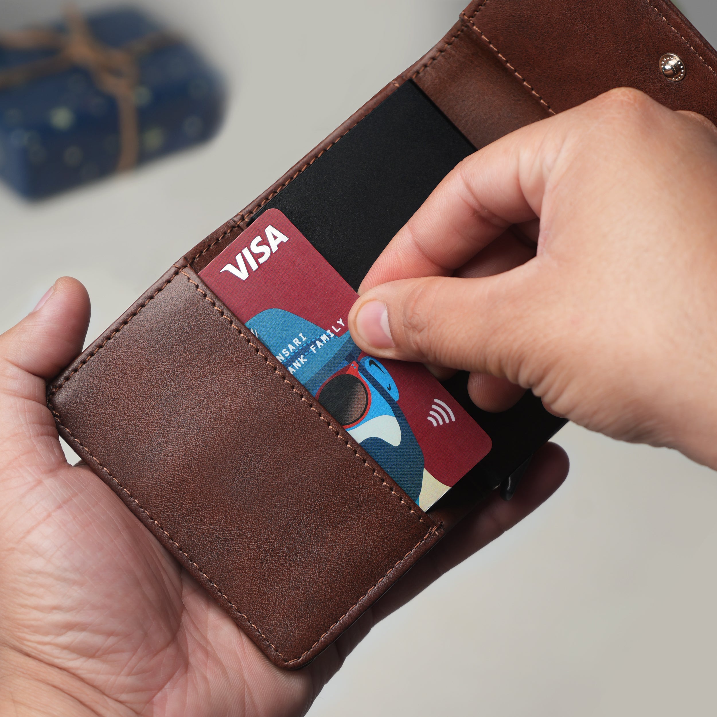 Maverick RFID-Protected Wallet Cardholder Gift For Men - Brown