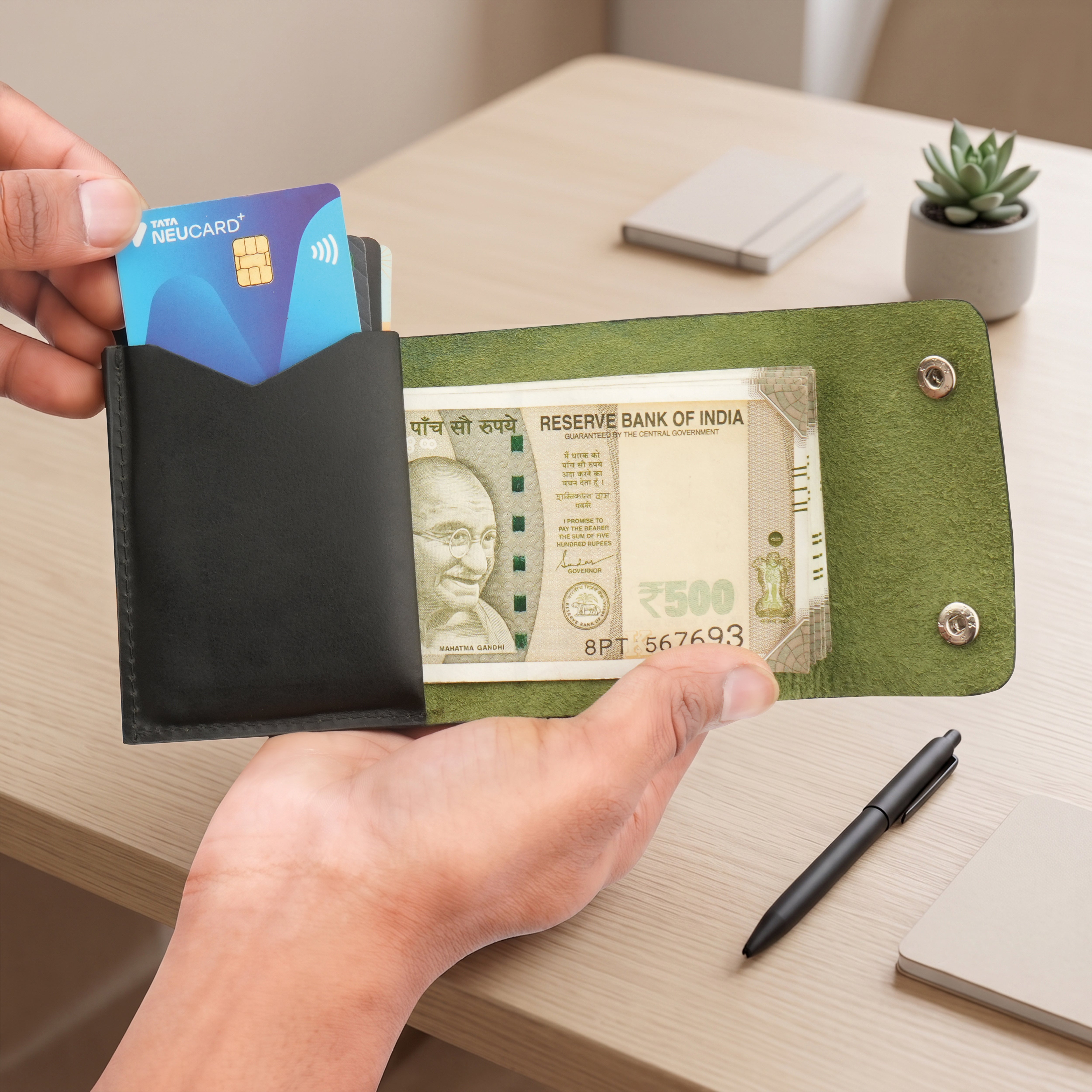 ClickKiss Minimalist Genuine Leather Wallet - Green