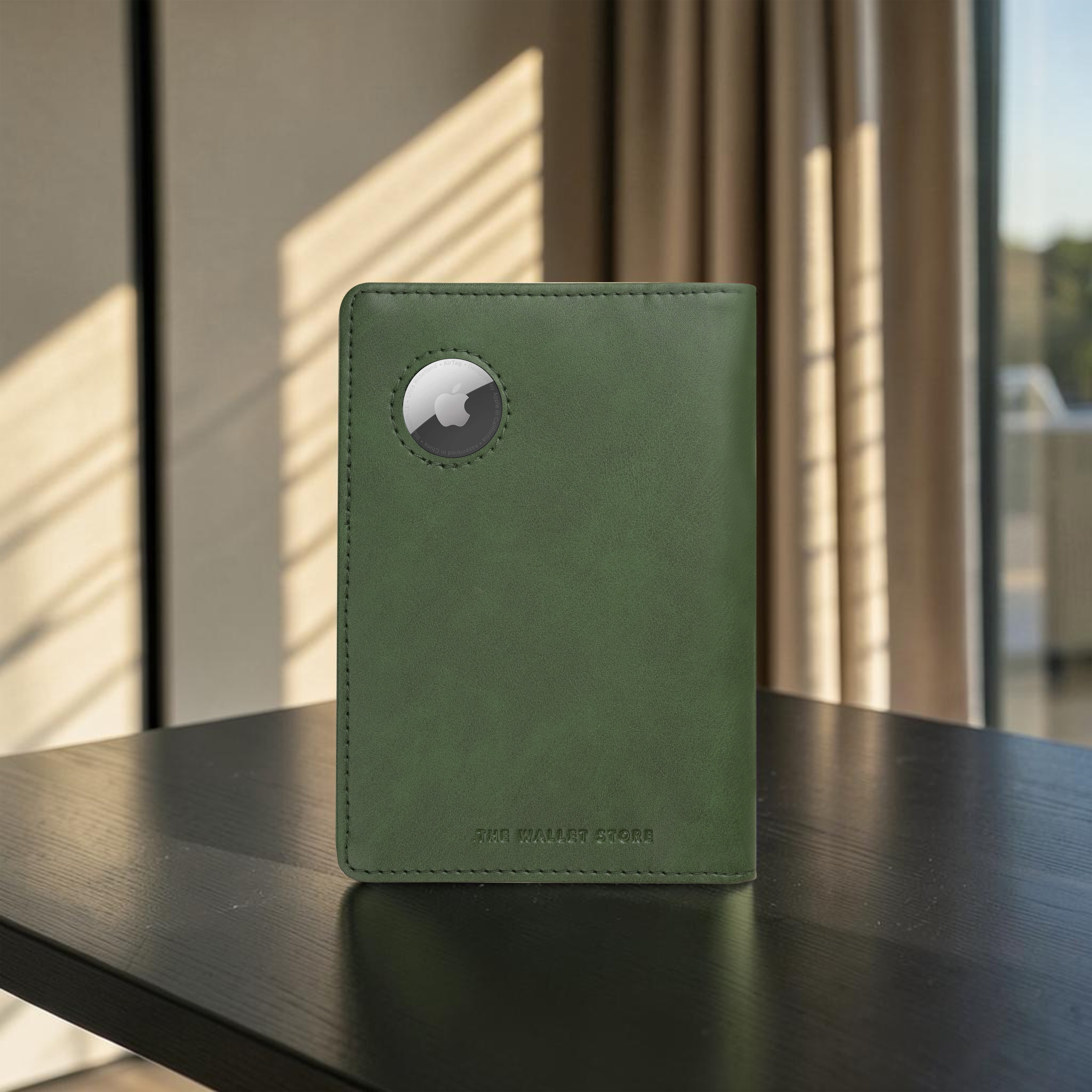 Horizon AirTag Passport Cover - Green