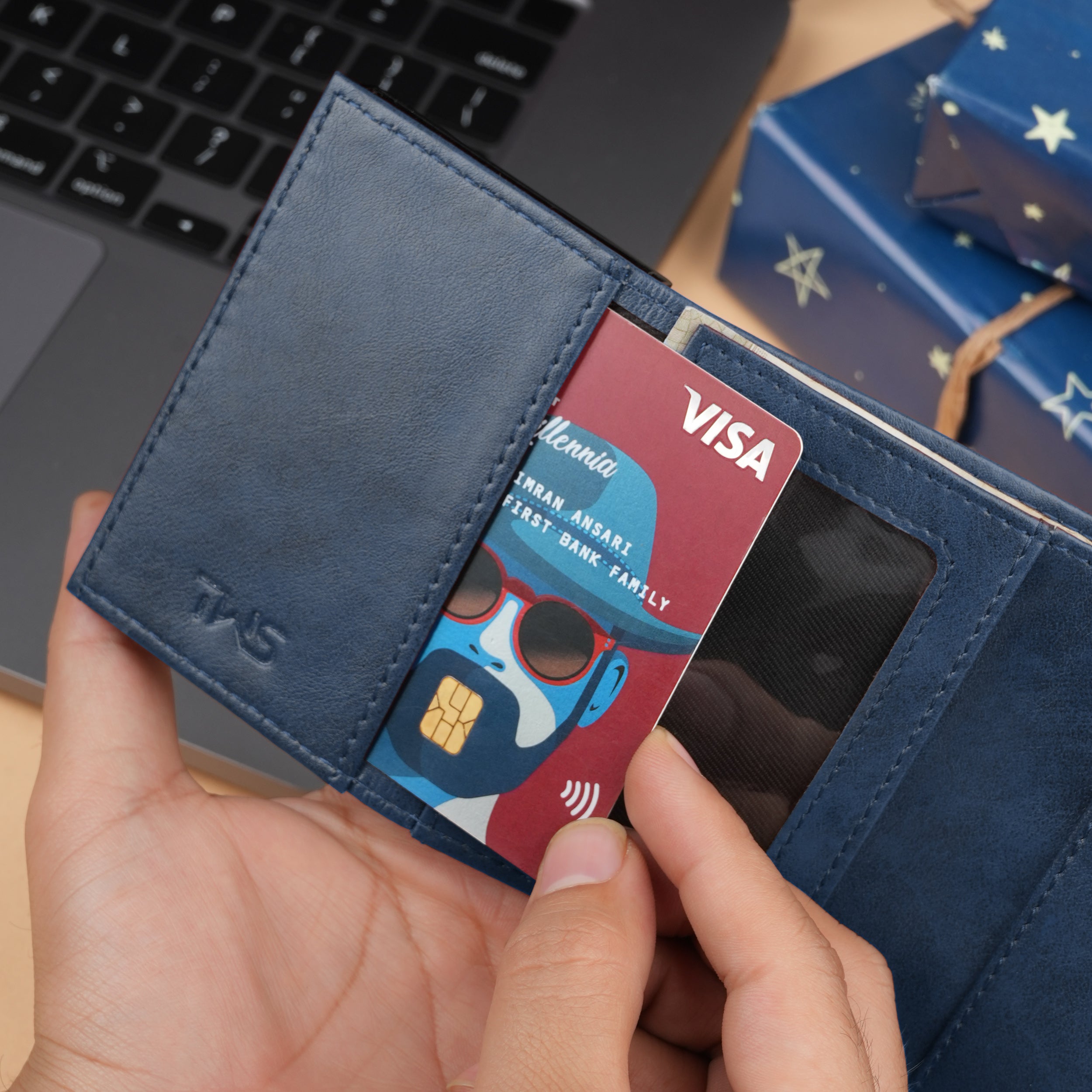 Defender RFID-Protected Wallet Cardholder Gift For Men - Blue