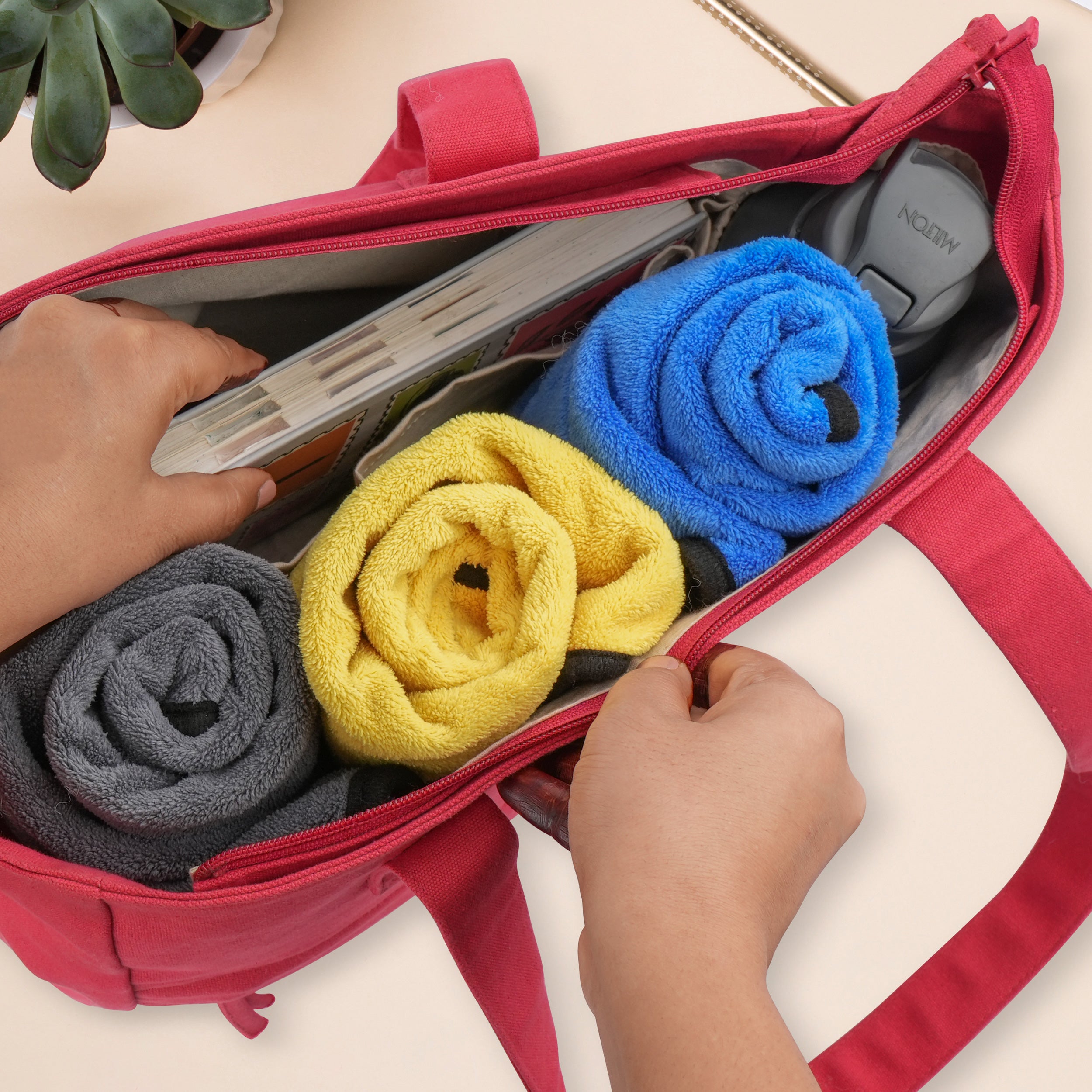 EVERYDAY VIBRANT CANVAS TOTE BAG - RED