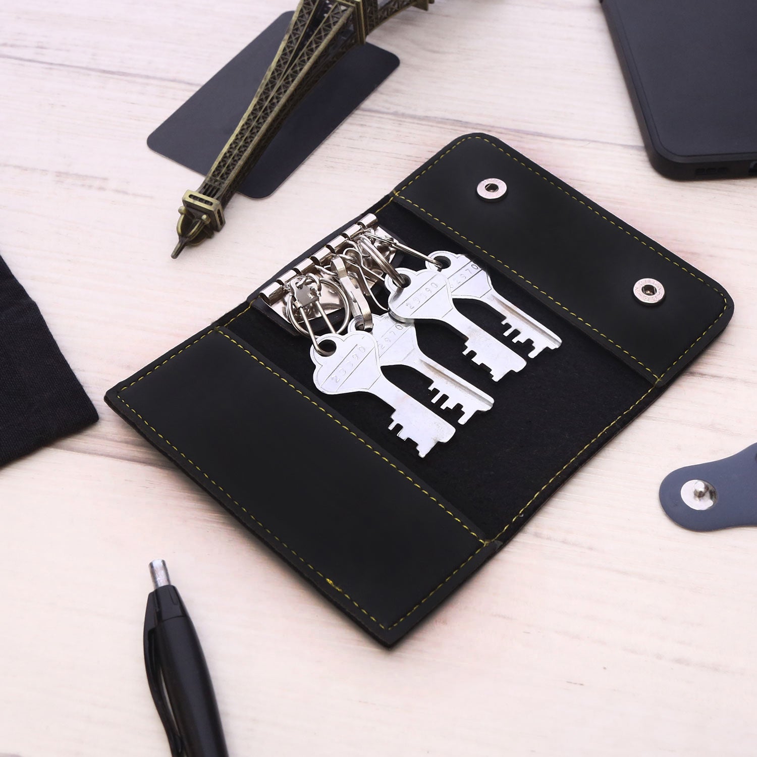Personalized Key Case With Name - Black