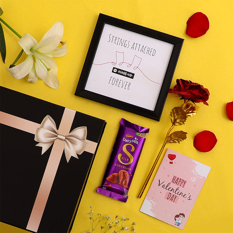 Cute Mini Frame Gift Hamper