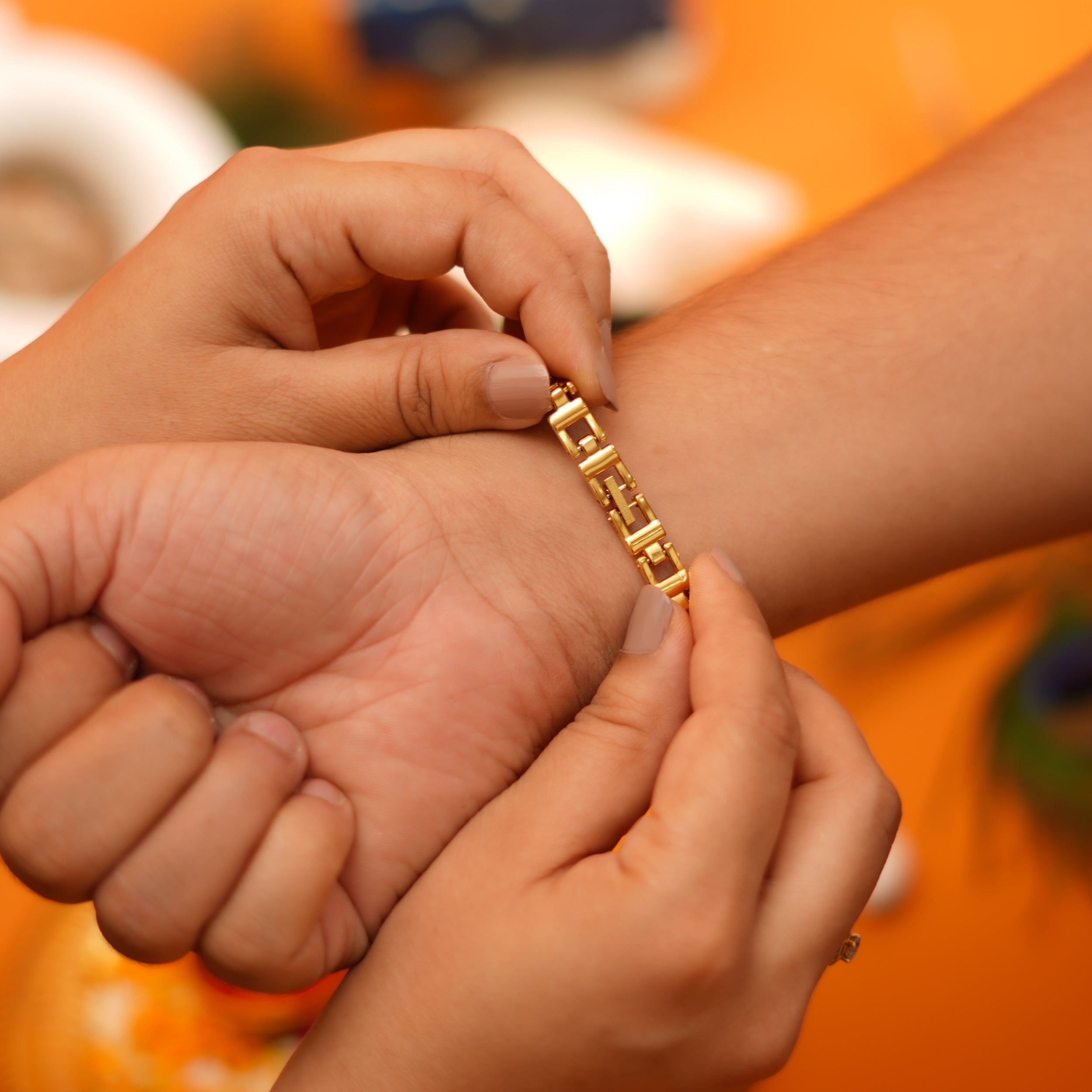 #color_gold