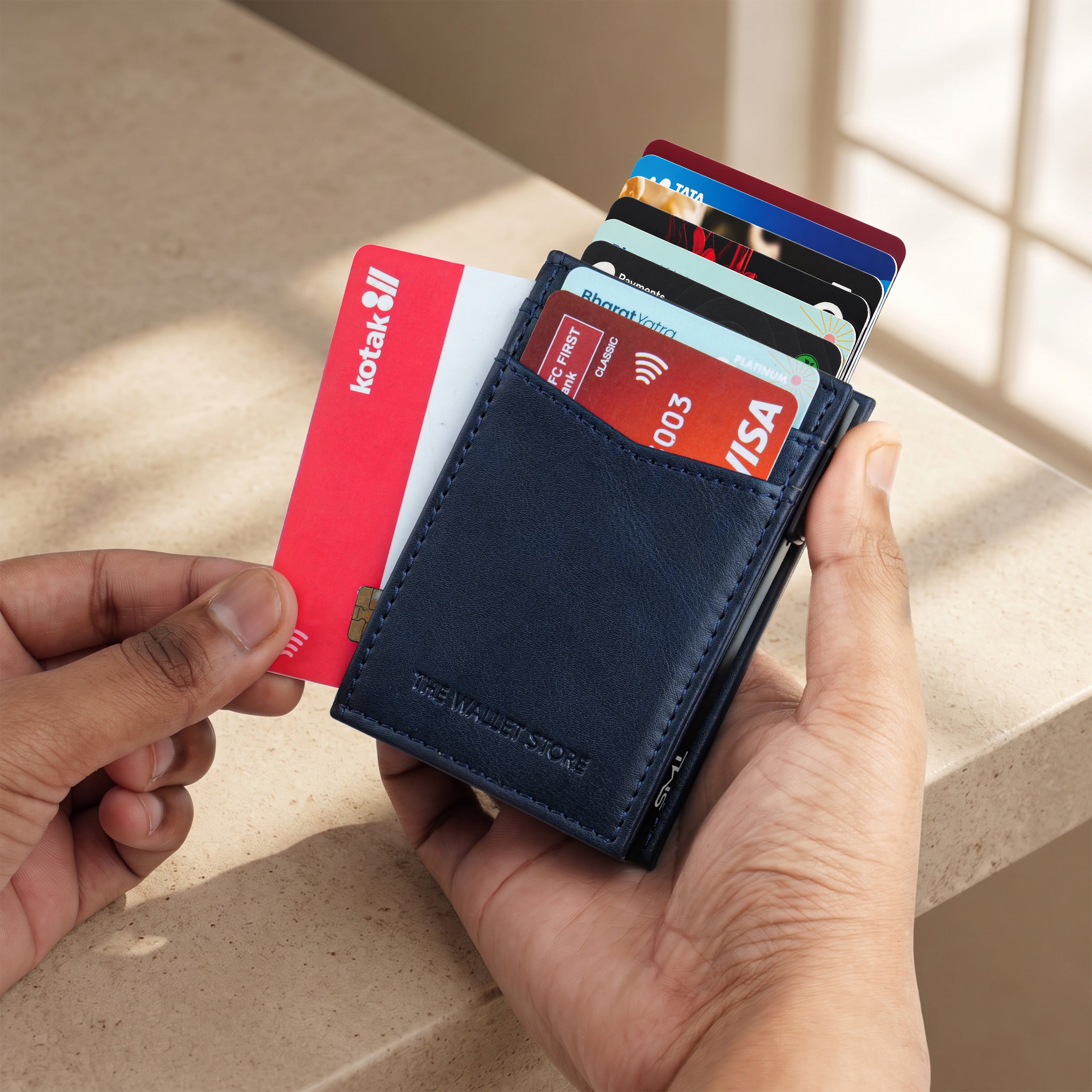 Aero Vault 2.0 RFID Protected Pop-Up Cardholder - Blue