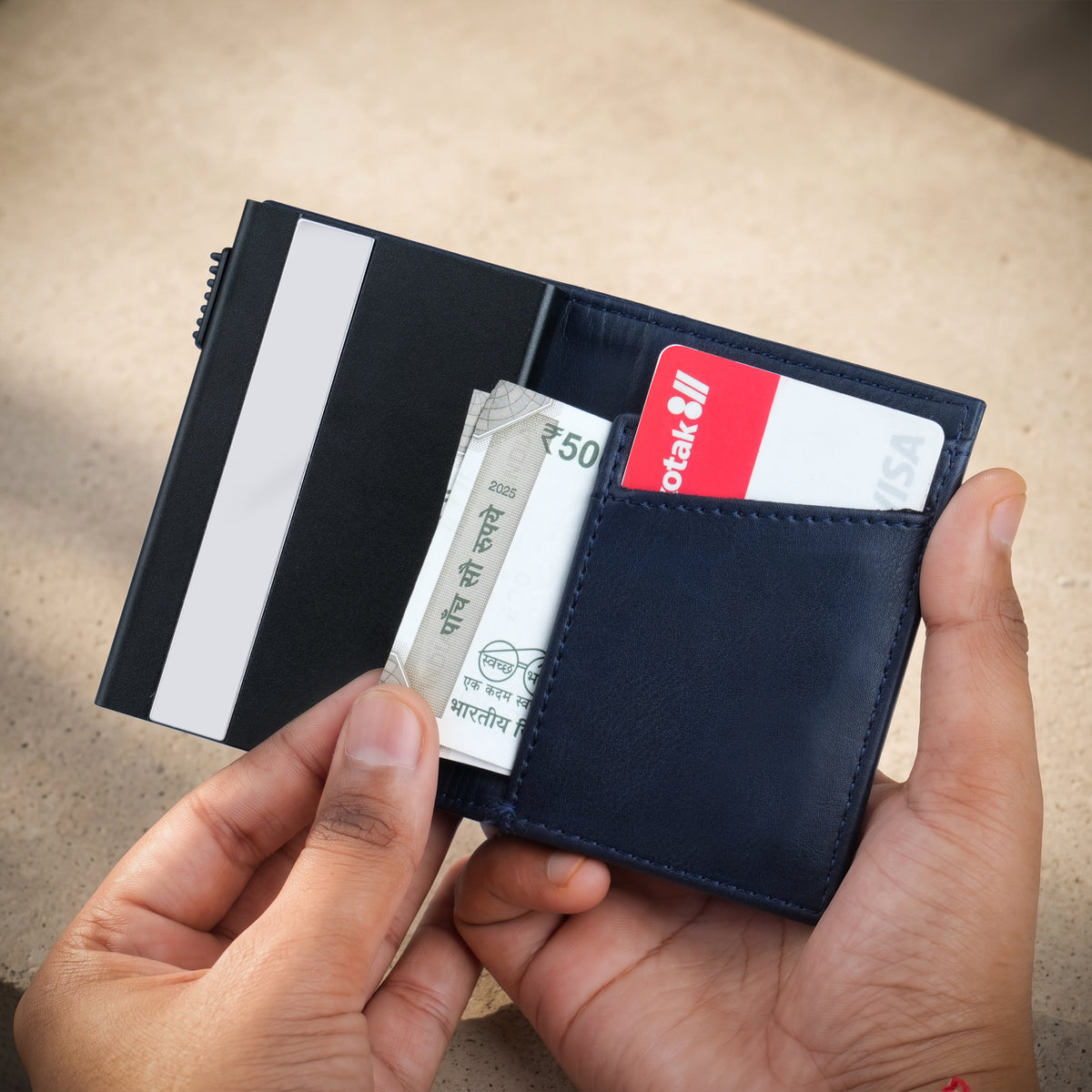 Aero Vault 2.0 RFID Protected Pop-Up Cardholder - Blue