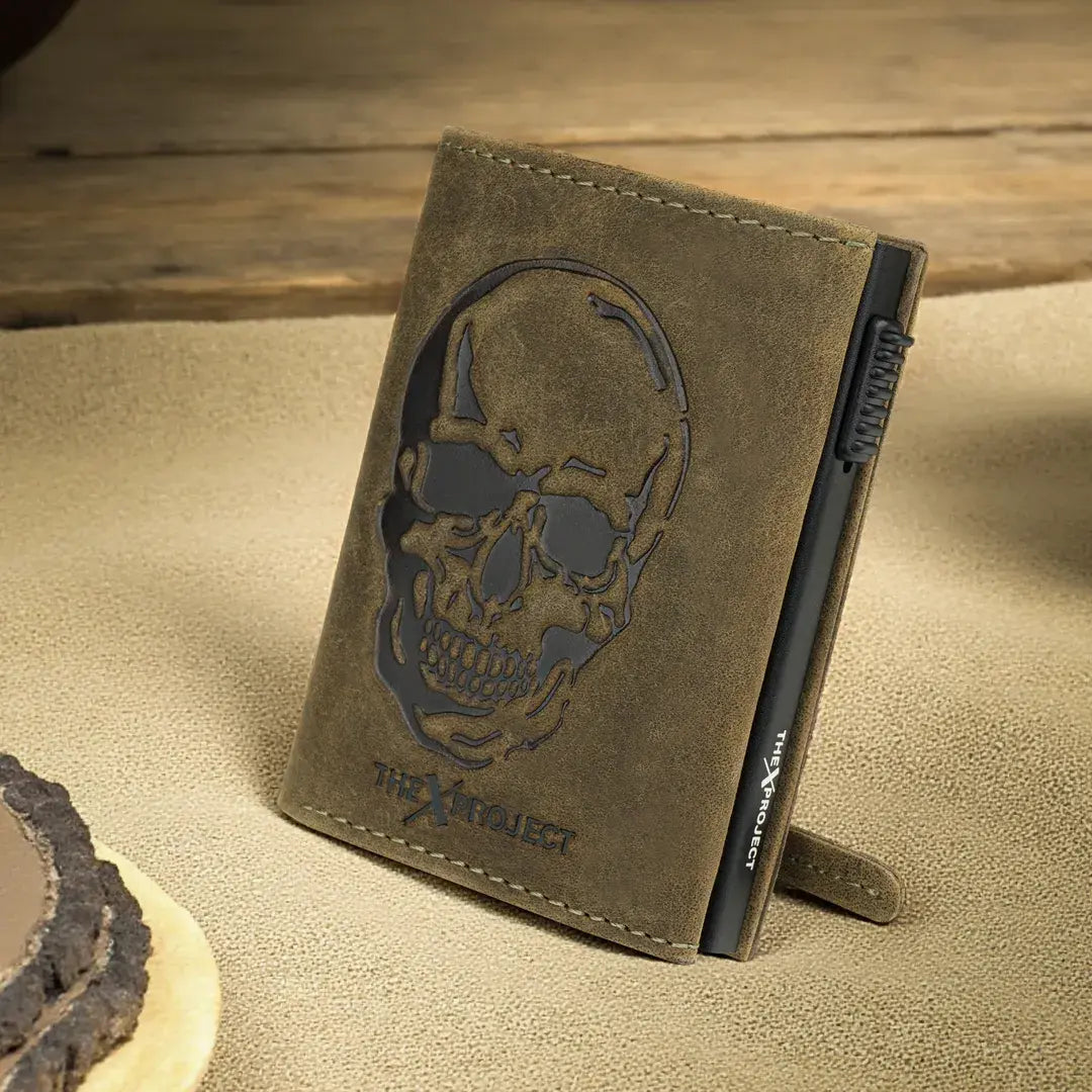 Premium Wildlife Series RFID-Protected Genuine Leather Wallet