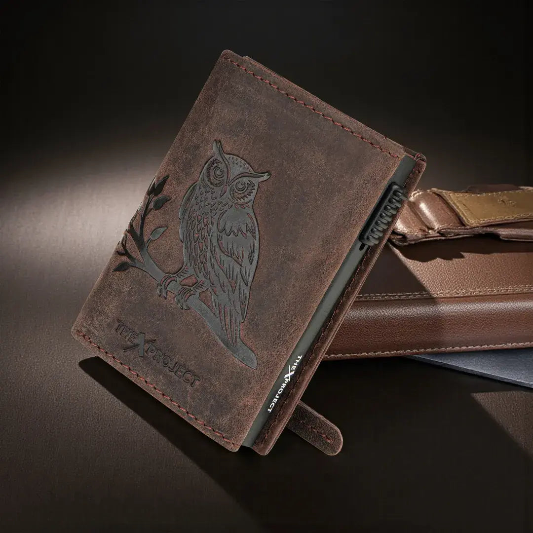 Premium Wildlife Series RFID-Protected Genuine Leather Wallet