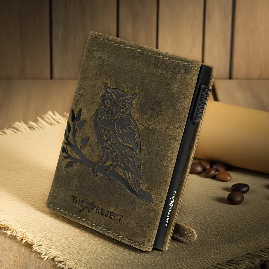 Premium Wildlife Series RFID-Protected Genuine Leather Wallet
