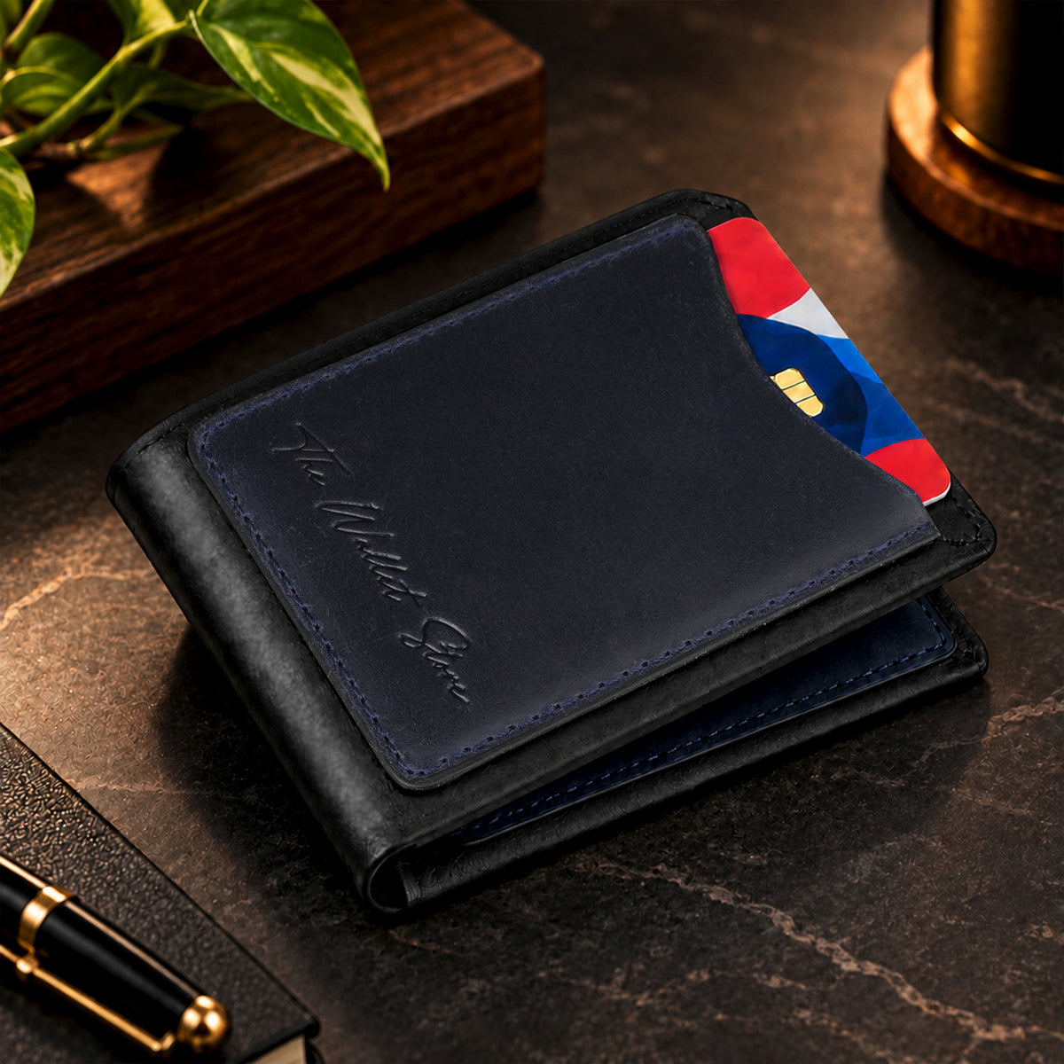 Hunter Dual-Tone Leather Men's Wallet with Magnetic Closure - Blue