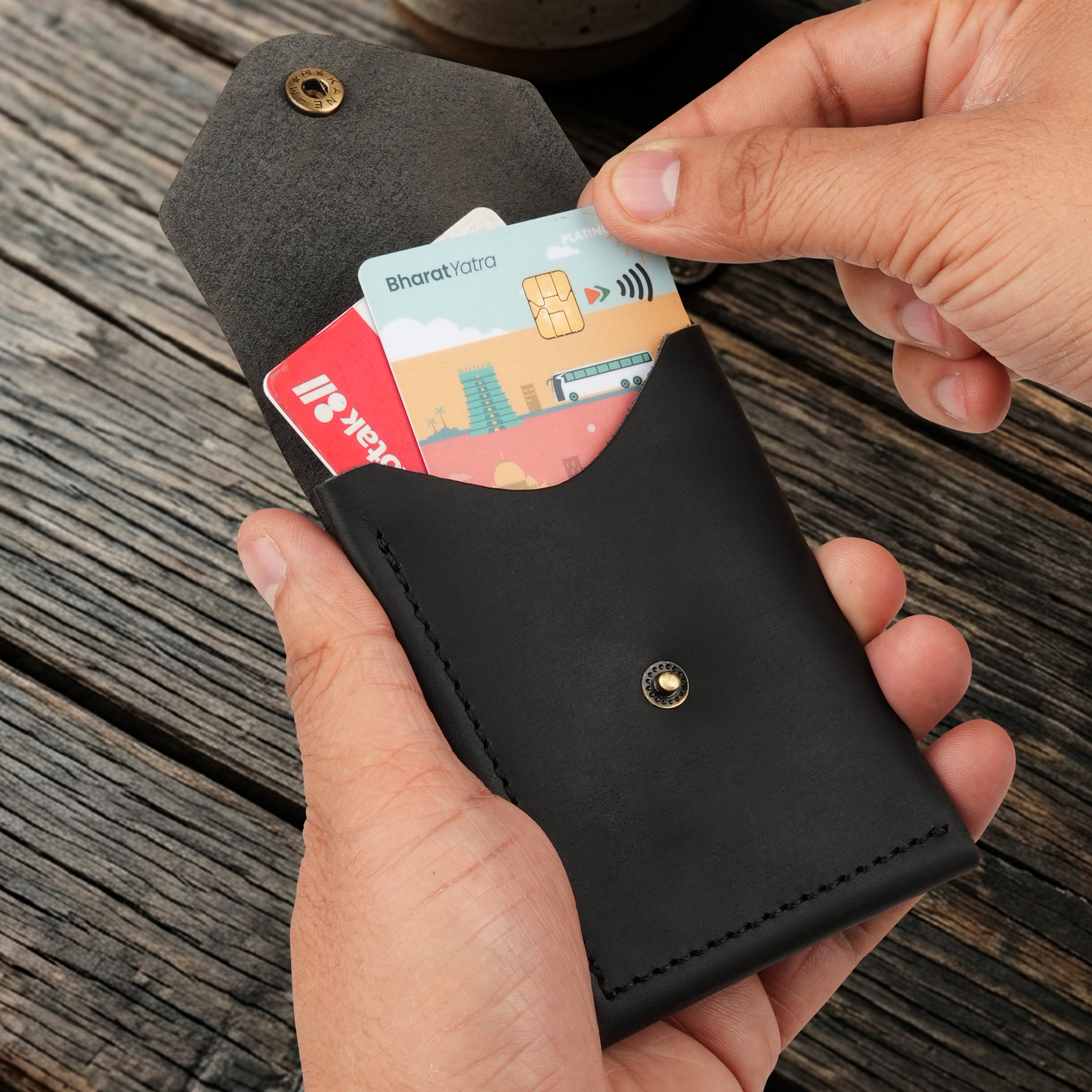 Flip 2.0 Genuine Leather Wallet - Black