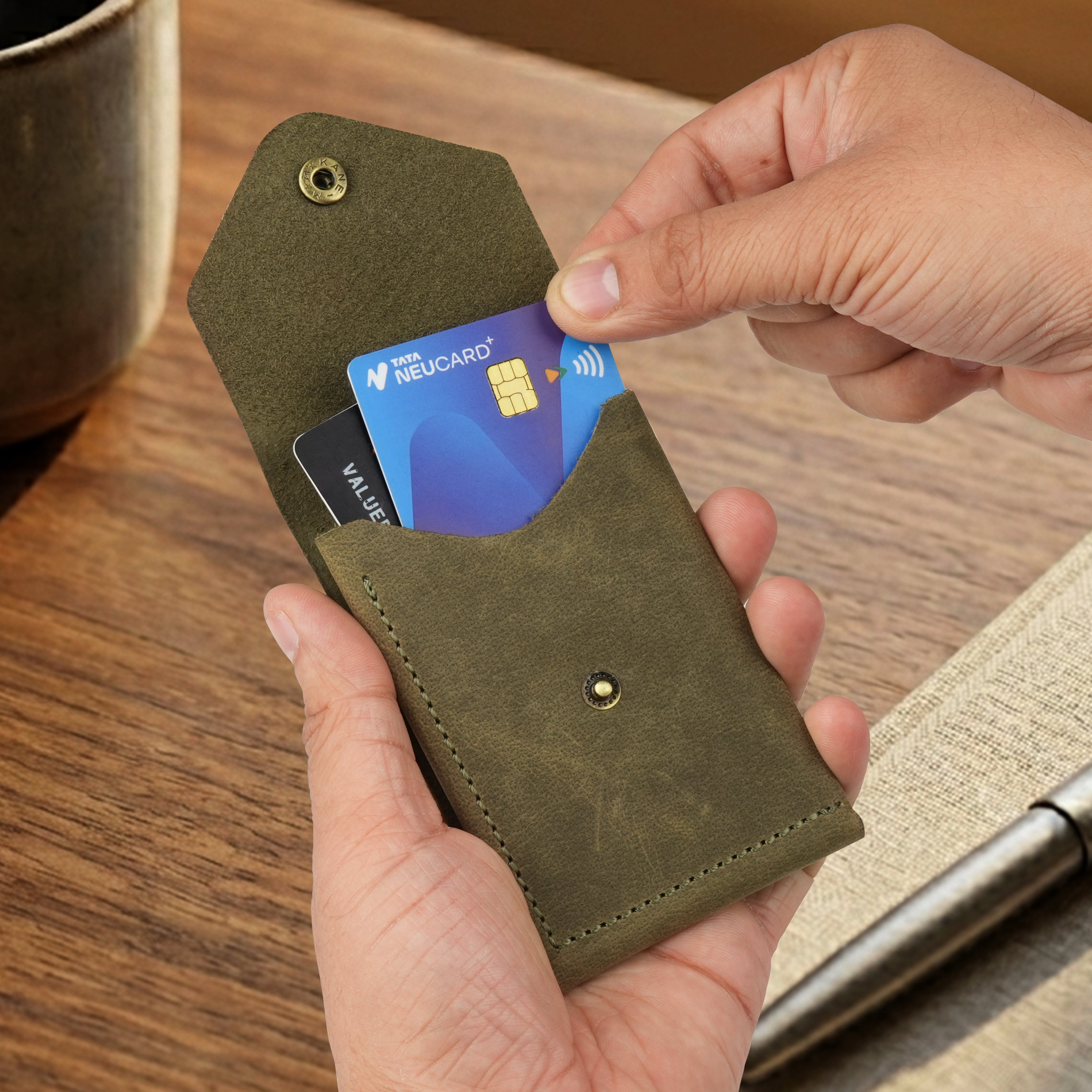Flip 2.0 Genuine Leather Wallet - Green
