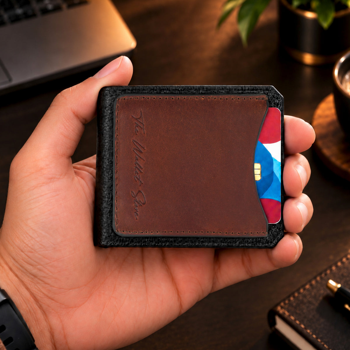 Hunter Dual-Tone Leather Men's Wallet with Magnetic Closure - Brown