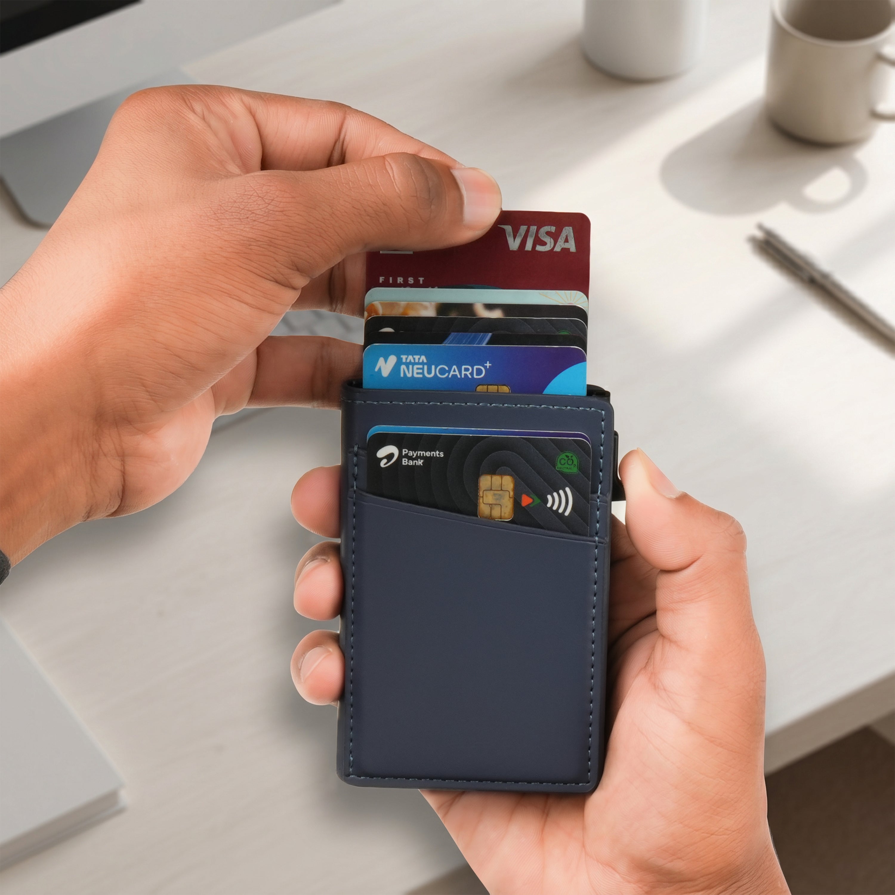 Aero Vault RFID Protected Pop-Up Cardholder - Blue