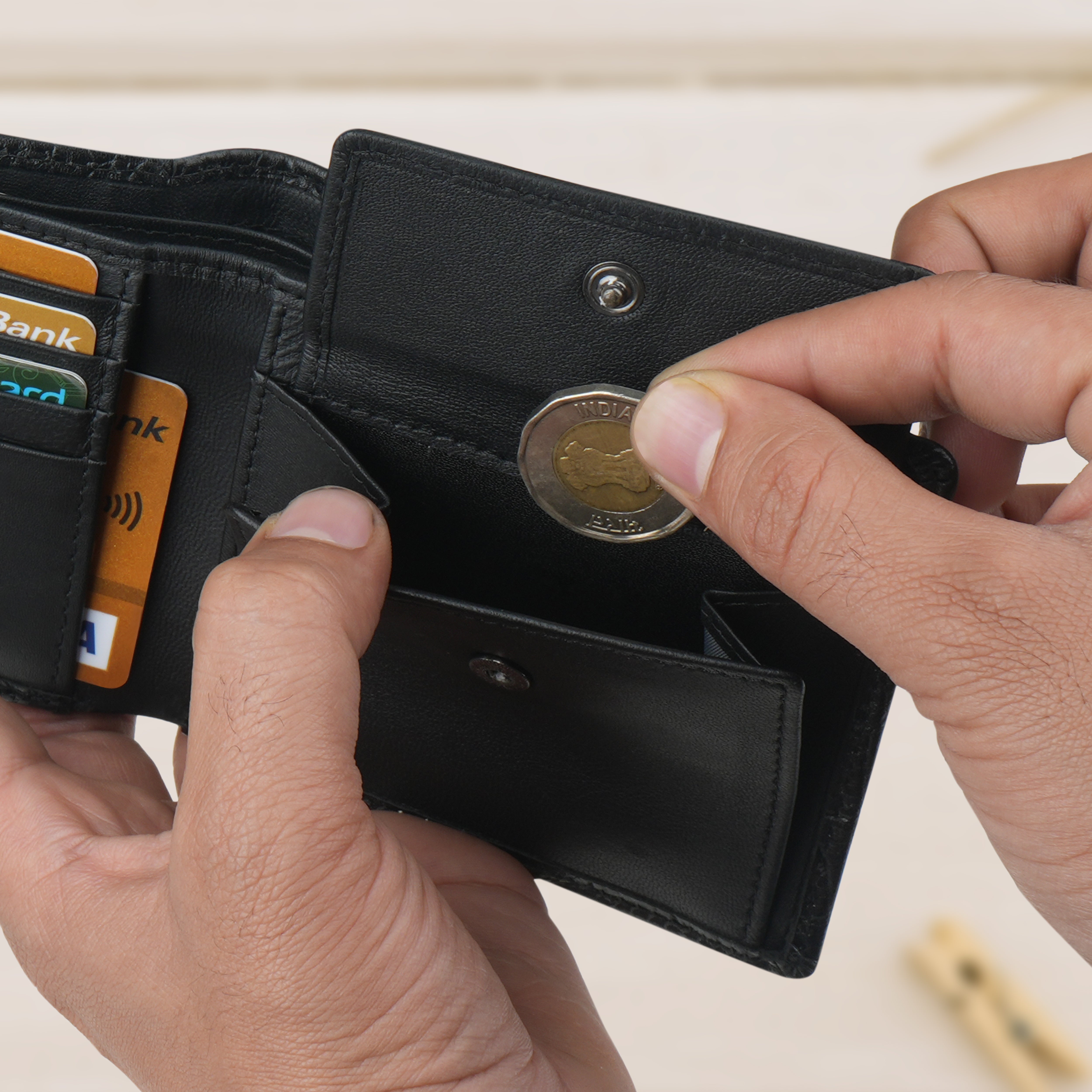 Police Loyel Bi-Fold Textured Leather Wallet