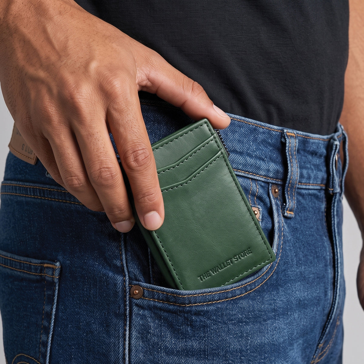 Aero Vault 2.0 RFID Protected Pop-Up Cardholder - Green