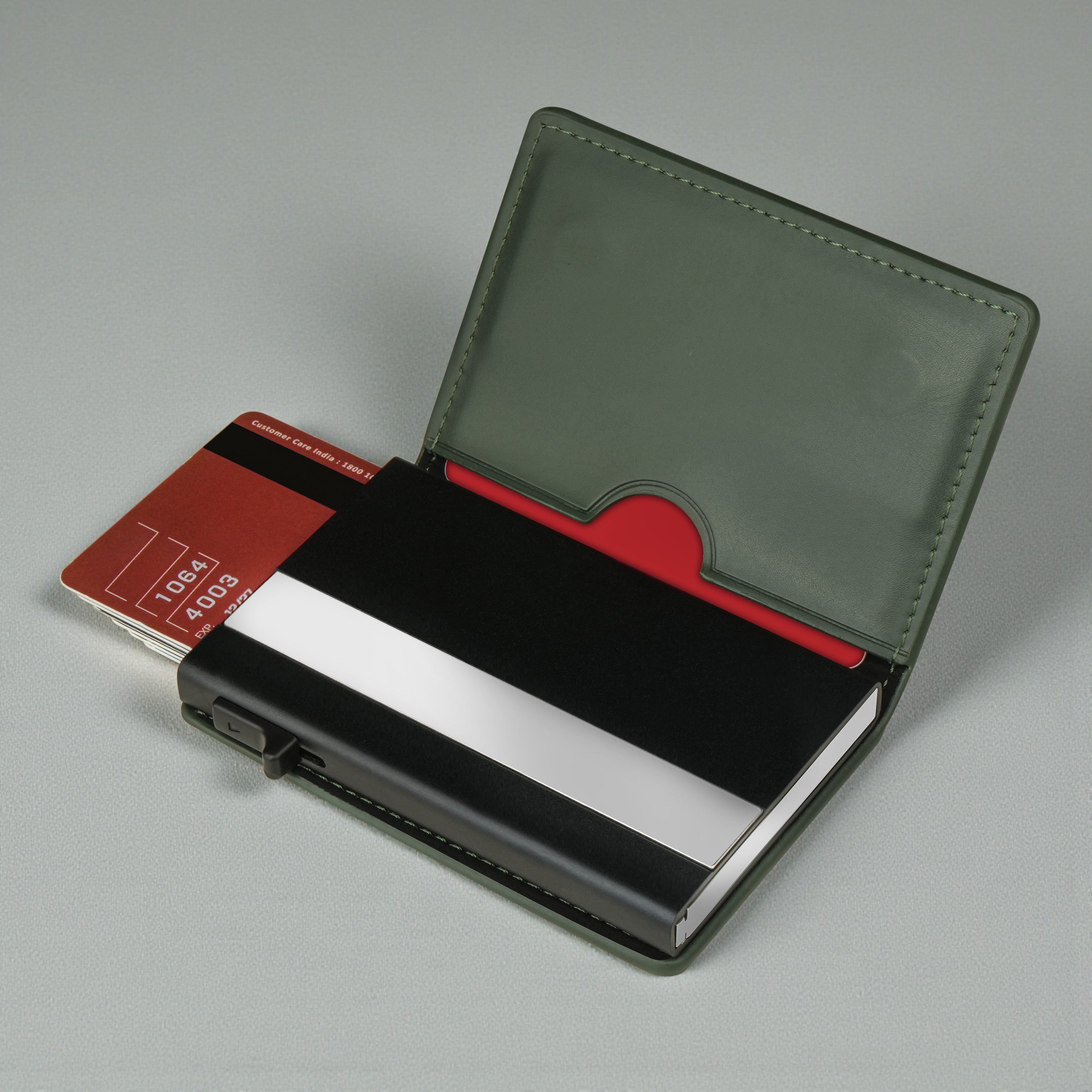 Aero Vault RFID Protected Pop-Up Cardholder - Green